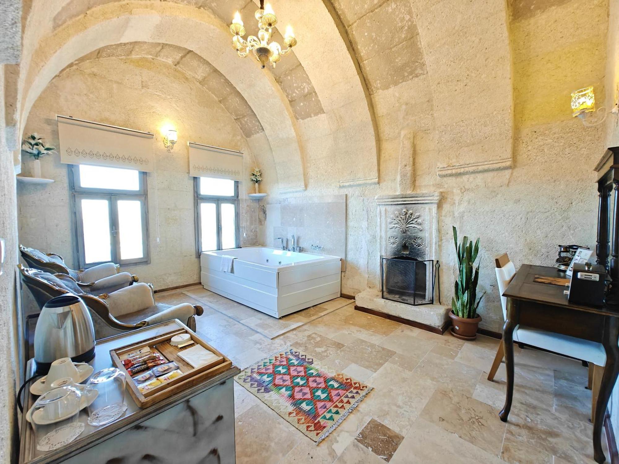 Karlik Cave Cappadocia Hotel 4*
